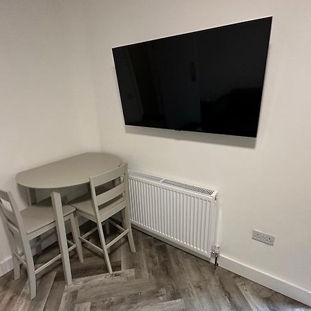 Ashley'S Place Hotel Манчестър Екстериор снимка